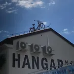 アパート Hangar