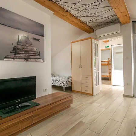 Hangar Apartamento *