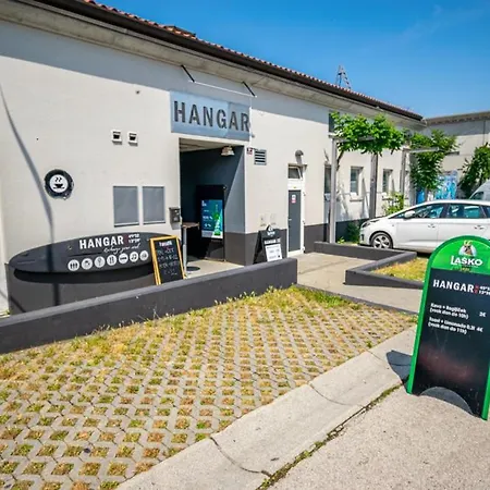 Hangar * Izola